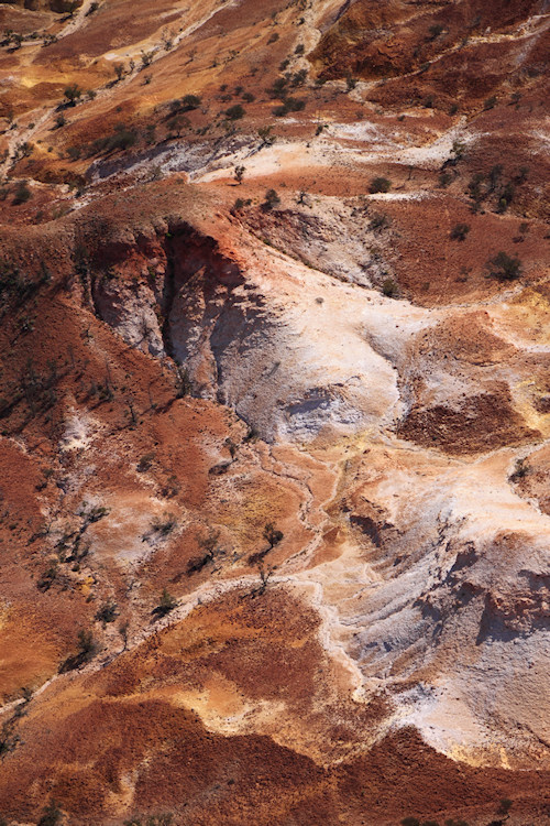 PaintedHillsSouthOfLakeEyre_1039.jpg
