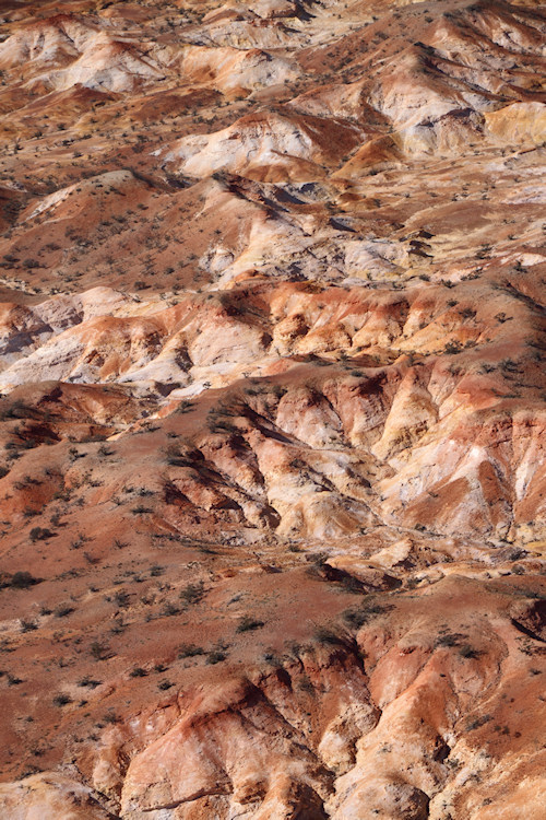 PaintedHillsSouthOfLakeEyre_1048.jpg