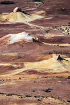 PaintedHillsSouthOfLakeEyre_1051