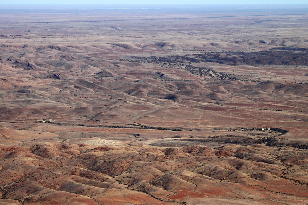 LakeEyre_DavenportRange_1343.jpg