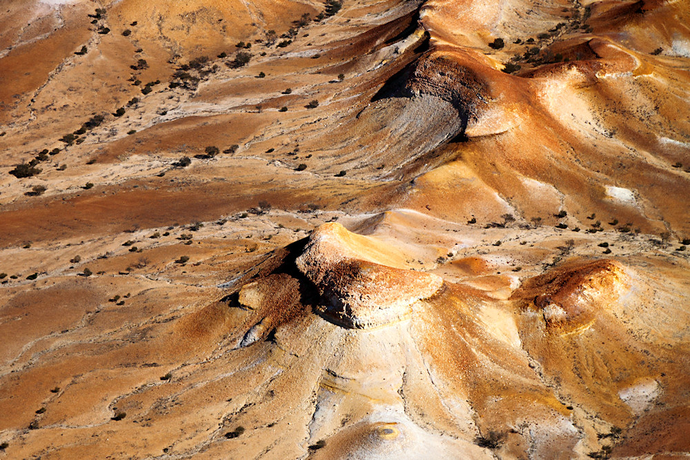 LakeEyre_PaintedHills_1005.jpg