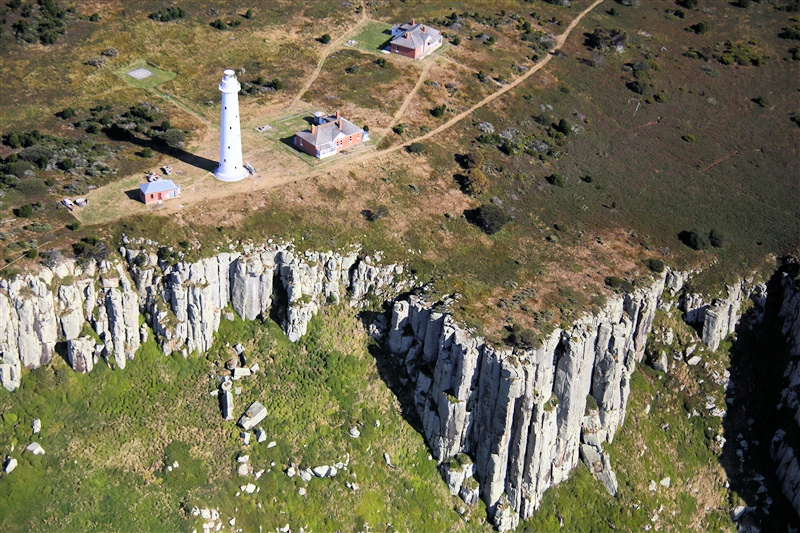 Tasmania_Heli_TasmanPen_0663_800px