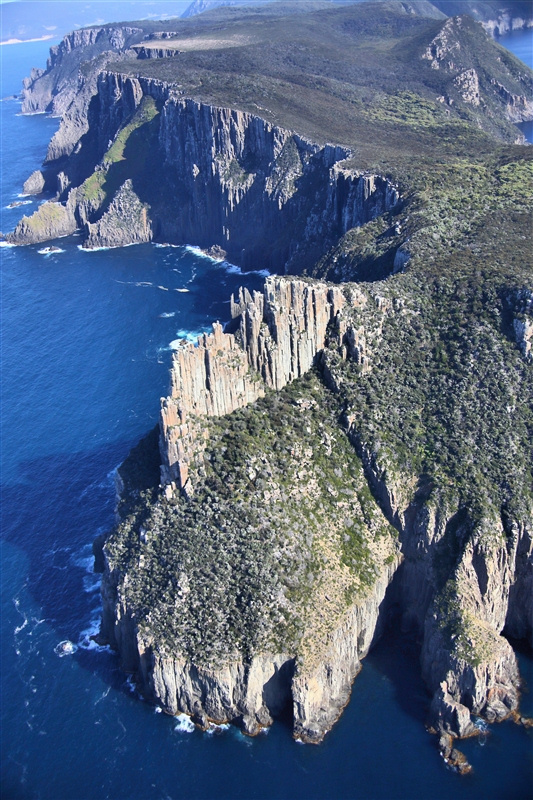 Tasmania_Heli_TasmanPen_0668_800px