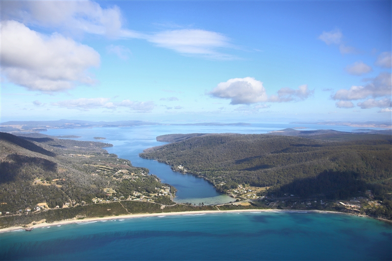 Tasmania_Heli_TasmanPen_0687_800px