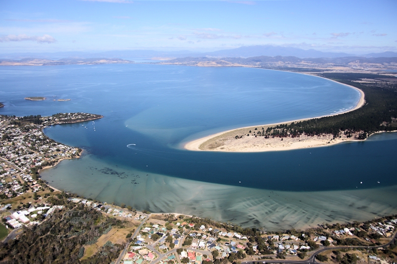 Tasmania_Heli_TasmanPen_0694_800px